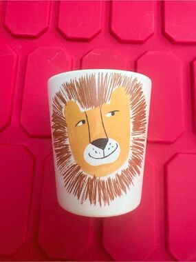 White Lion Print Ceramic Cup